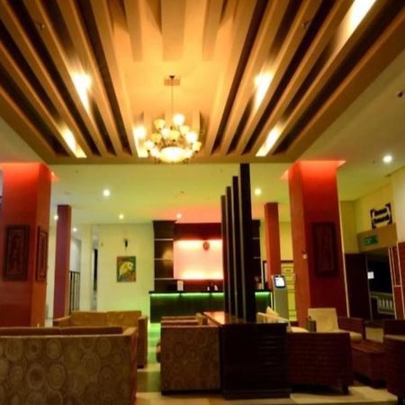 Puteri Beach Resort Port Dickson Extérieur photo