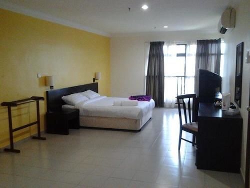 Puteri Beach Resort Port Dickson Extérieur photo
