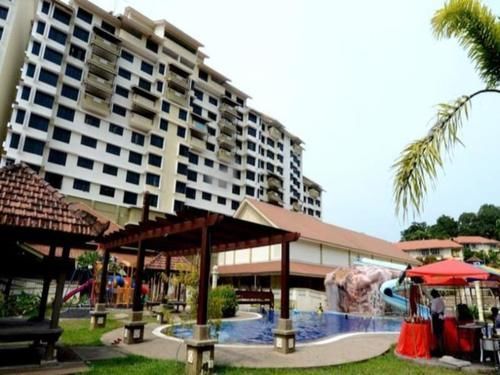 Puteri Beach Resort Port Dickson Extérieur photo