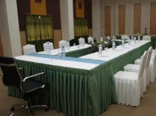 Puteri Beach Resort Port Dickson Extérieur photo